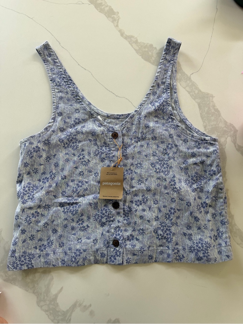 Patagonia Light Blue Floral Button Tank size small